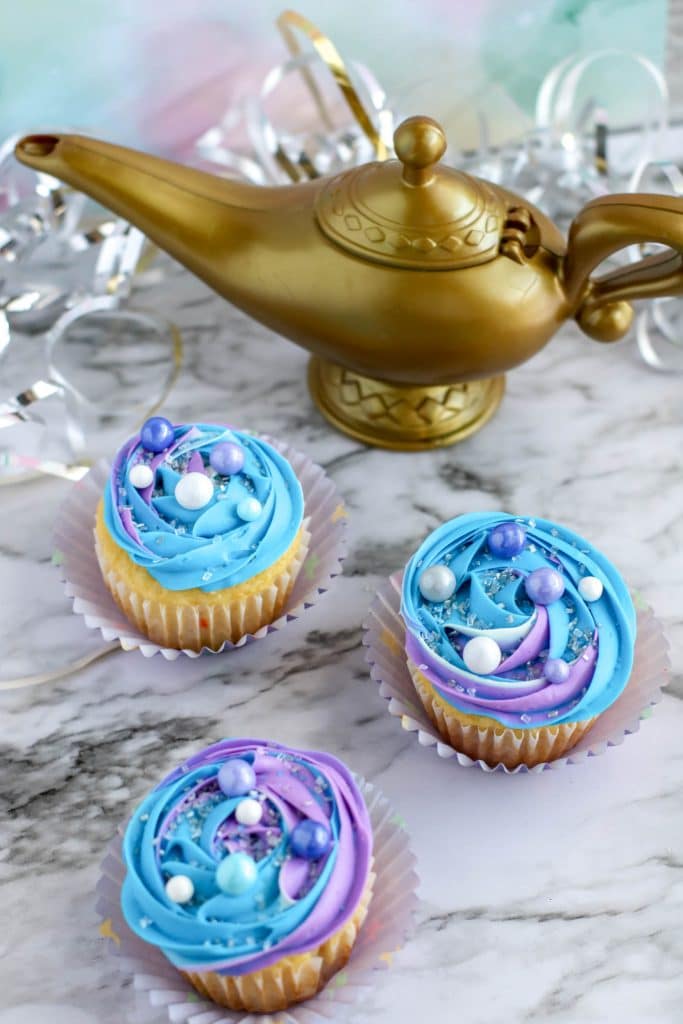 decorated Aladdin cupcakes