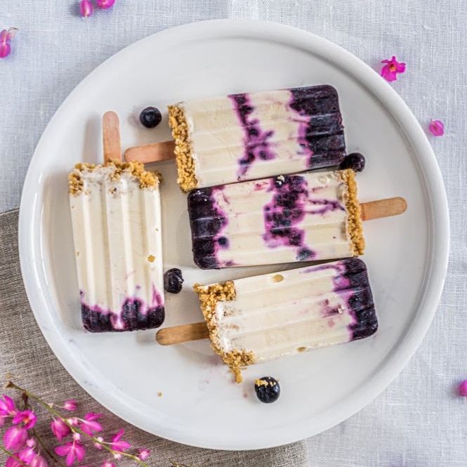 Creamy Refreshing Blueberry Cheesecake Popsicles