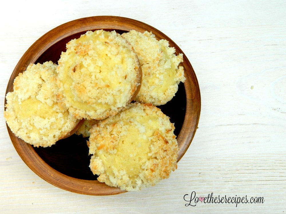 Pina Colada Muffins with Coconut Streusel